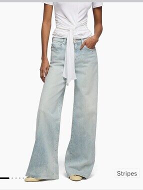 Light Wash Wide Leg Women’s Jeans